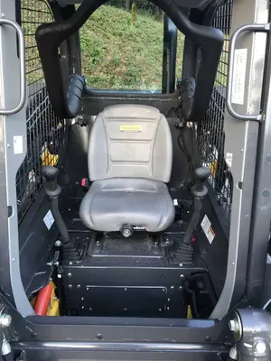Used NEW HOLLAND L320 Skid Steer Loaders Pennsylvania US | Trustworthy Equipment #1445029