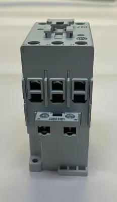 USED ALLEN-BRADLEY 100-C3700