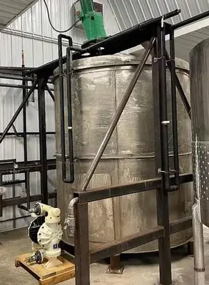 3000 Gallon Stainless Steel Mixing Tank with Agitator