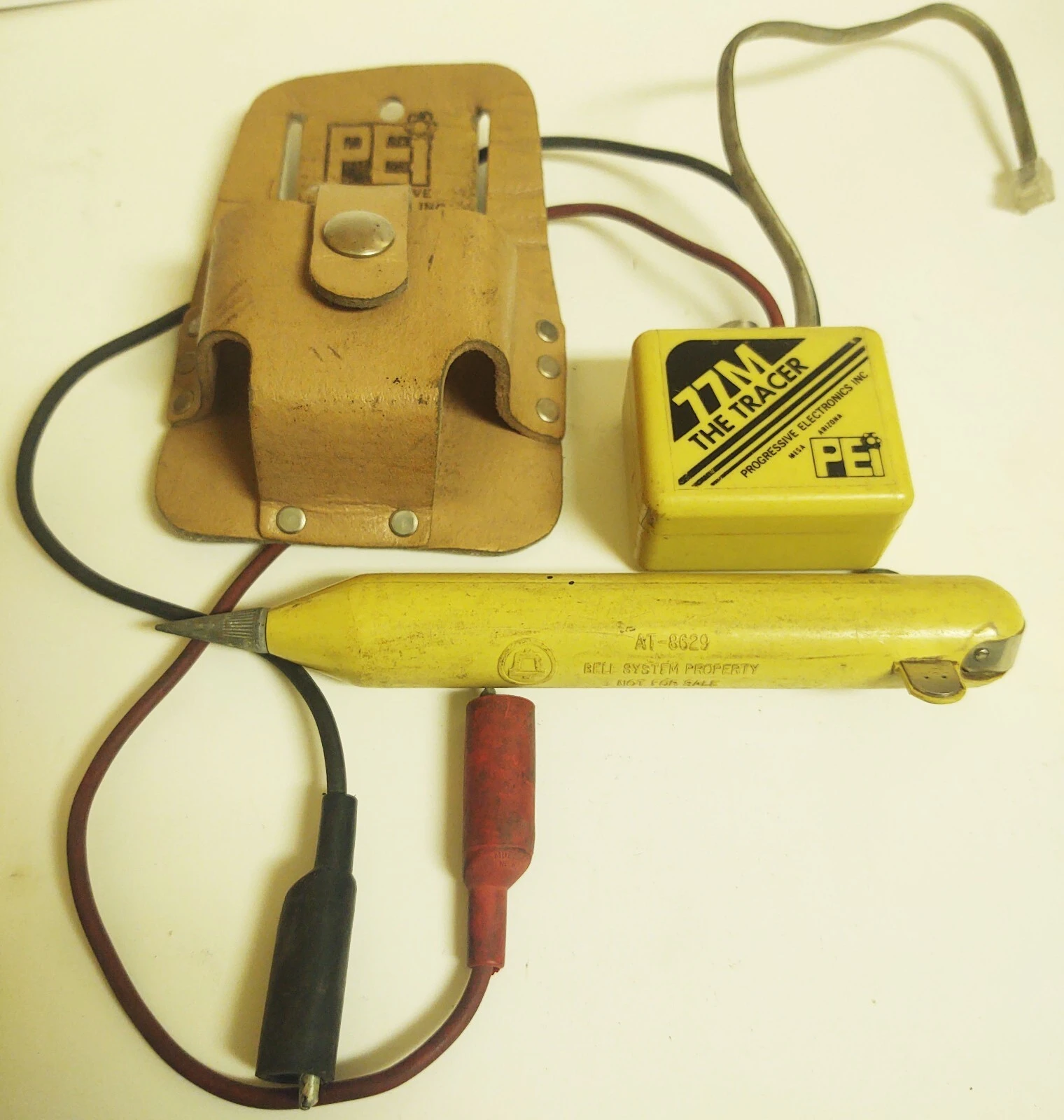 VINTAGE BELL SYSTEMS AT-8629 YELLOW PROBE PEi 77M Tracer in Leather
