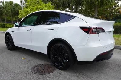 Used 2022 TESLA MODEL Y SUVs Florida US | Truck and Van Outlet #1509246