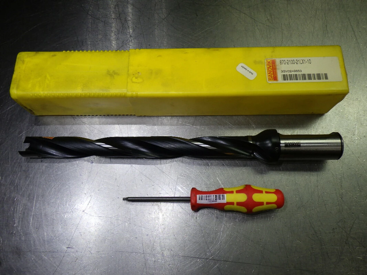 Sandvik 21-21.99mm Coolant Thru Drill 1" Shank 870-2100-21LX1-10 (LOC3520)