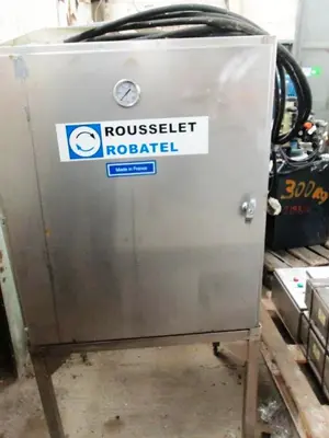 Rousselet Robatel DRC 100 Vx AV 2S mot vertical peeler centrifuge, 904L SS.