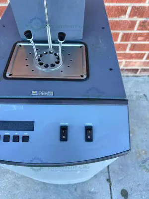 USED FLUKE CALIBRATION HART SCIENTIFIC 7381 DEEP-WELL COMPACT BATH  MINUS -80C TO 110C