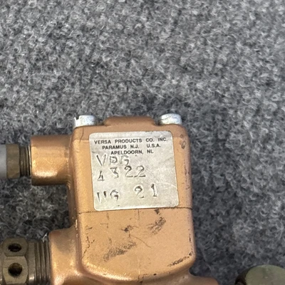 Used Versa VPG-4322-UG-21 Solenoid Valves California US | Davliegogo LLC #1707429