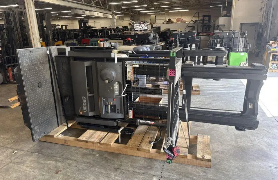 Used CROWN SP3520-30 24 V Order Pickers Illinois US | Mitsubishi HC Capital America #1359212
