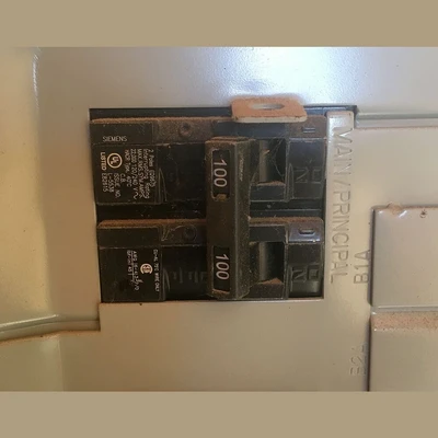 Siemens 100 Amp 24 Space 48 CCT Breaker Panel