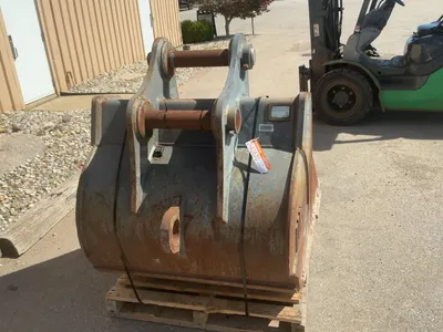 Used _UNKNOWN_ _UNKNOWN_ Multipurpose Buckets Michigan US | Miedema Asset Management Group #1444979