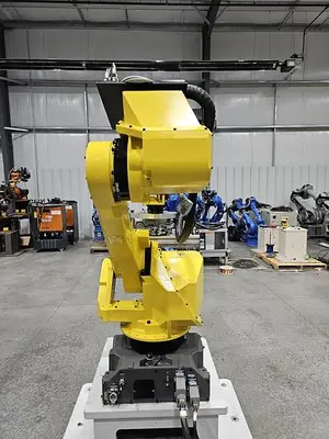 USED FANUC M-710IC/70