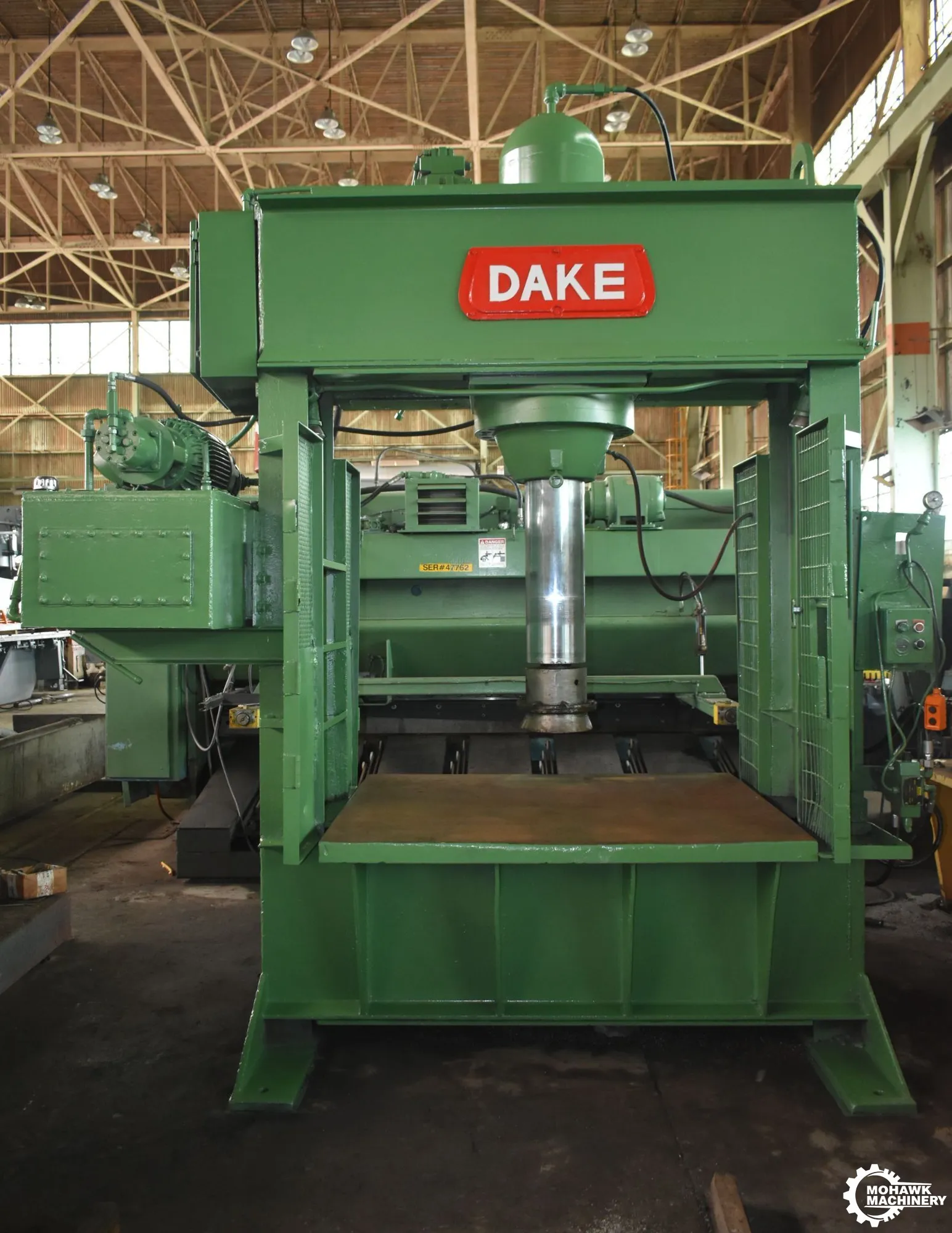 300 TON DAKE “923-335” DOUBLE-ACTING "H"-FRAME HYDRAULIC PRESS w/52” X 62” WELDED TABLE - 24” STROKE - 40” DAYLIGHT - PARKER HANNIFIN HYDRAULIC PUMP - PENDANT CONTROL