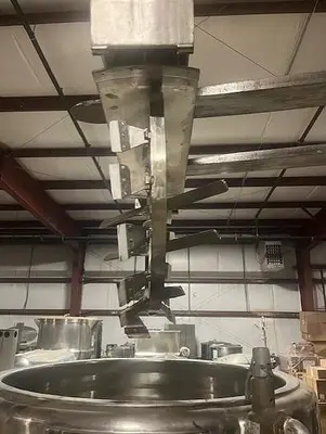 USED HAMILTON 150 GAL DOUBLE MOTION & SCRAPE SURFACE.