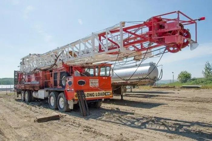 Used MOUNTAIN RIG MR 350 OILFIELD WORKOVER RIG / SERVICE RIG / PULLING UNIT Drill Rigs Saskatchewan CA | Chad Equipment #466723