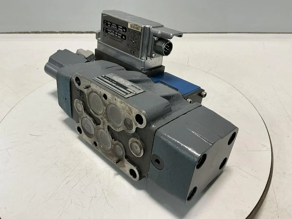 USED BOSCH 0 811 404 614