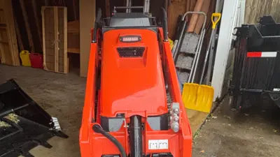 USED 2025 Kubota SCL1000