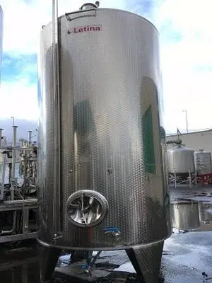 New Stock Letina 2747 Gallon Closed Top Storage Tanks