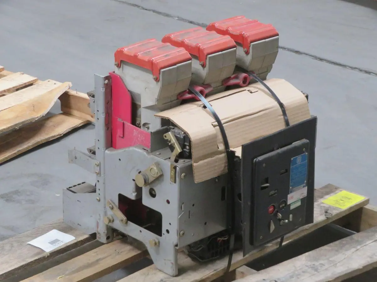 Used ITE K-1600 Circuit Breakers Texas US | Aucto #1307235