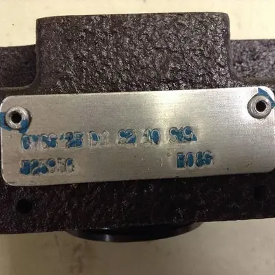 USED VICKERS CVCS25D1S210S19