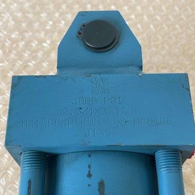 NEW Vickers MB-18074