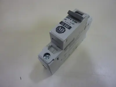 NEW ALLEN BRADLEY 1492-CB1/G040 SER C