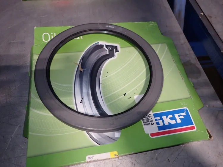 New | in-Stock SKF CR81246 Seals & Gaskets | HGR 24 #749661