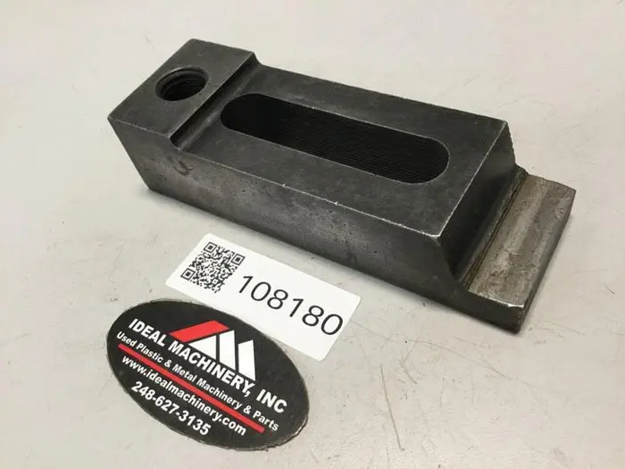 Used ARBURG 320D 750-210 / MC Clamps Michigan US | Ideal Machinery #700688