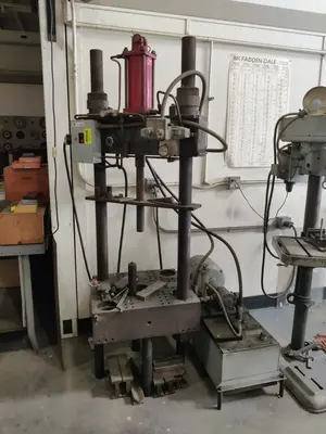 30 Ton, Nice Heavy Duty Shop Press, w/ Hydraulic Unit
