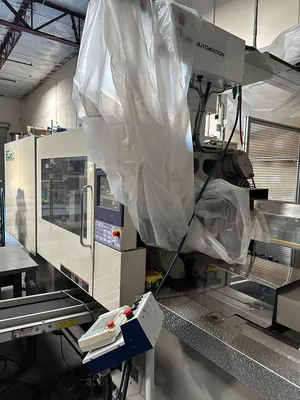 2009 TOSHIBA EC240NIIV30-8B Horizontal Plastic Injection Molding Machines | JYC MACHINERY (8)