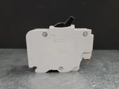 Used FEDERAL PIONEER NC215 Switchgears British Columbia CA | Lenmark #243834