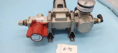 USED SMC AF40-N04D-Z,AR40-N04-2, VHS40-N04-Z