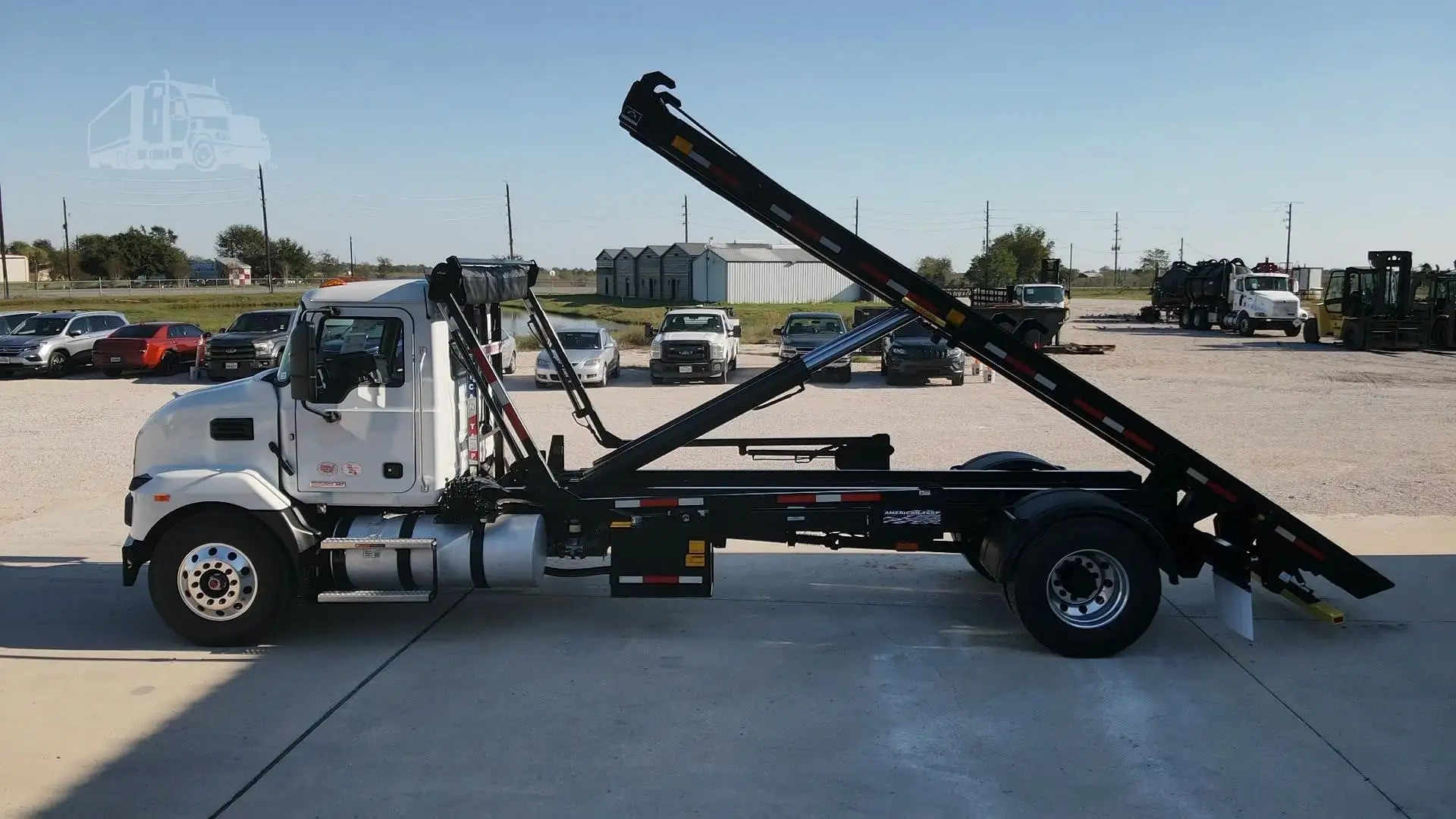 New | in-Stock 2025 MACK MD6 Rolloff Trucks Texas US | Roll Off Truck World #1491916