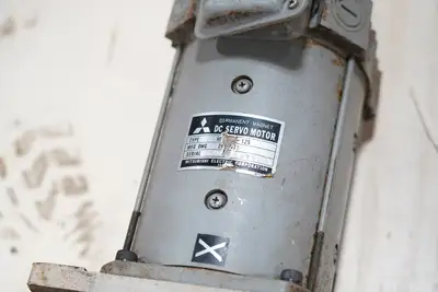 Mitsubishi DC Servo Motor