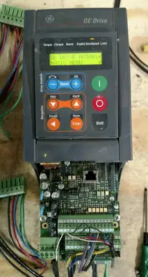 GE 6KAVI43002Y1B2 AC Drive 2 HP 480 3-Phase AV-300i. Loc.1E