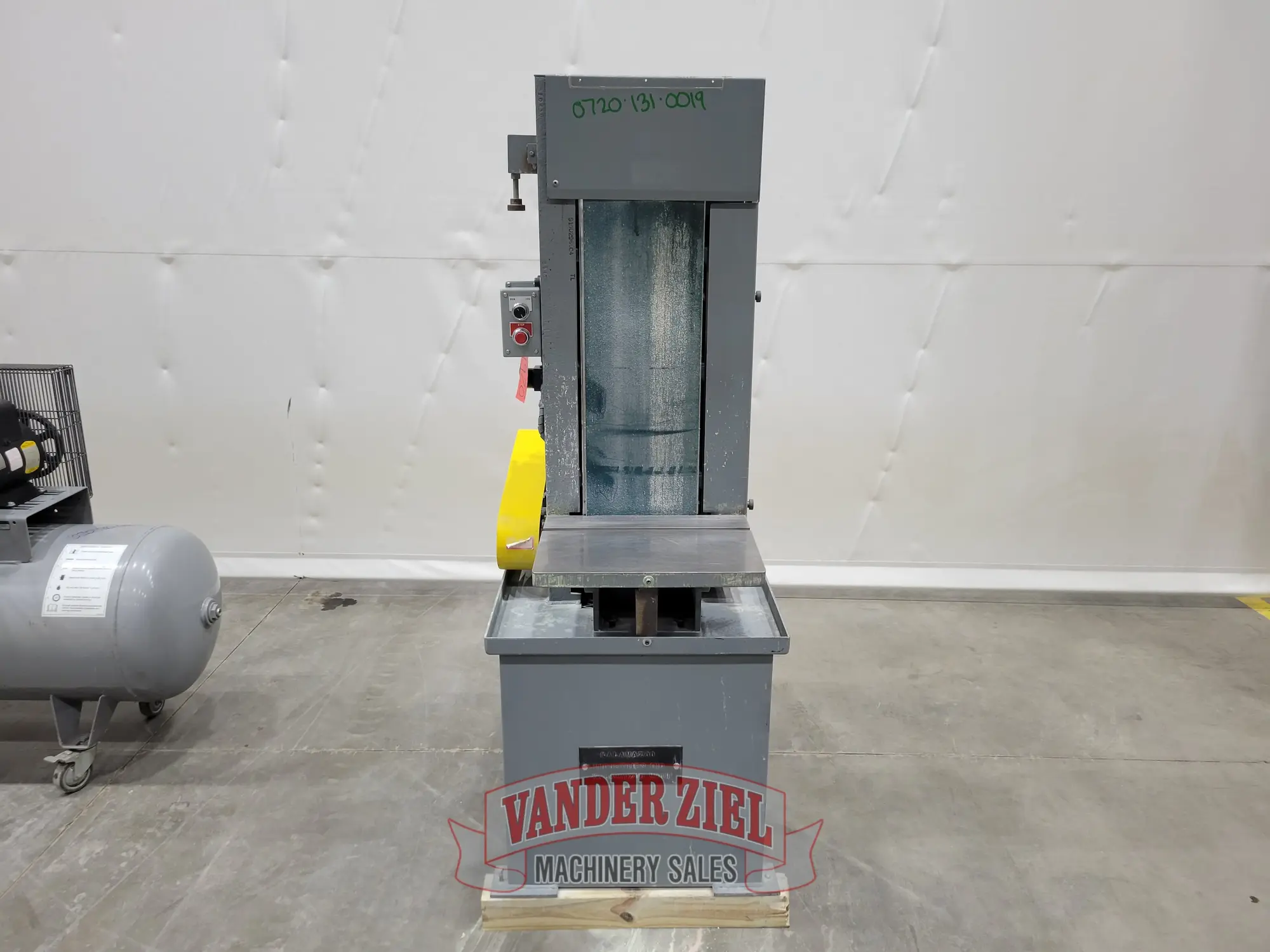 Used KALAMAZOO INDUSTRIES _UNKNOWN_ Belt Grinders Including Sanders Michigan US | Vander Ziel Machinery Sales #482834