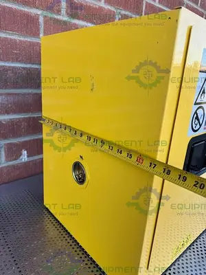 USED JUSTRITE 4 GALLON FLAMMABLE LIQUID STORAGE CABINET W/ SOFT CLOSE DOORS, KEY