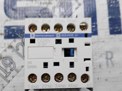 NEW SCHNEIDER ELECTRIC/TELEMECANIQUE CA2 KN31B7 69662641