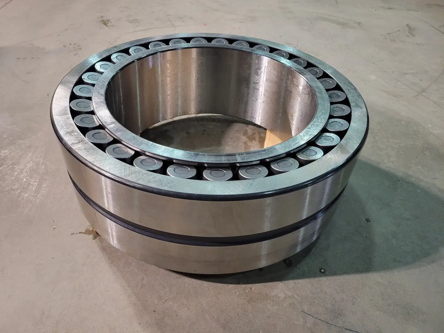 NEW FAG 24084-B-K30-MB