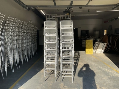 Used 24 WOODEN CHAIRS Party/Banquet Supplies Michigan US | Miedema Asset Management Group #1761435