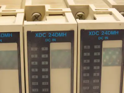 Hitachi HIDIC H-300 PLC Controller Rack w/3 Input 3 Digital & 1 Analog Output