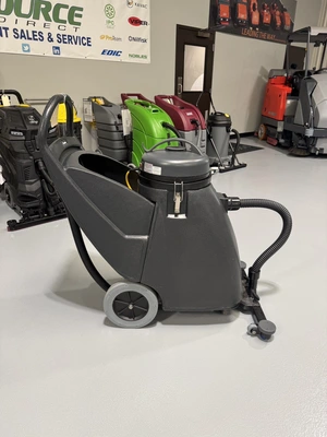 Clarke Summit Pro 18SQ Wet/Dry Vacuum NEW