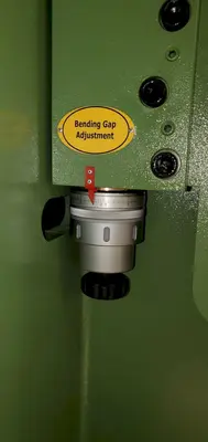 New CHICAGO Hydraulic Powered Box & Pan Bending Brake, Model HBP 6187-6