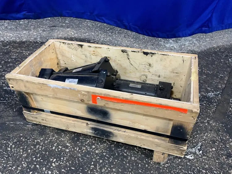 Used PARKER 4.00CC2ALU14AC8.000 & 4.00CC2ALUS14AC8.000 Pumps Ohio US | HGR 24 #1285728