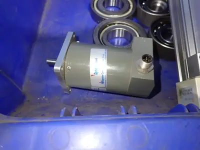 Cylinders / Bearings