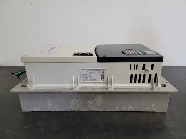 Used ALLEN-BRADLEY 20AE041A3AYNANC0 Switchgears British Columbia CA | Lenmark #243079
