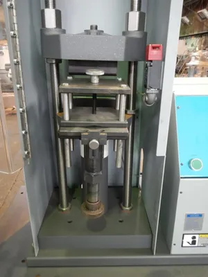 USED 2004 CARVER CARVER 3888-100A00 PRESS