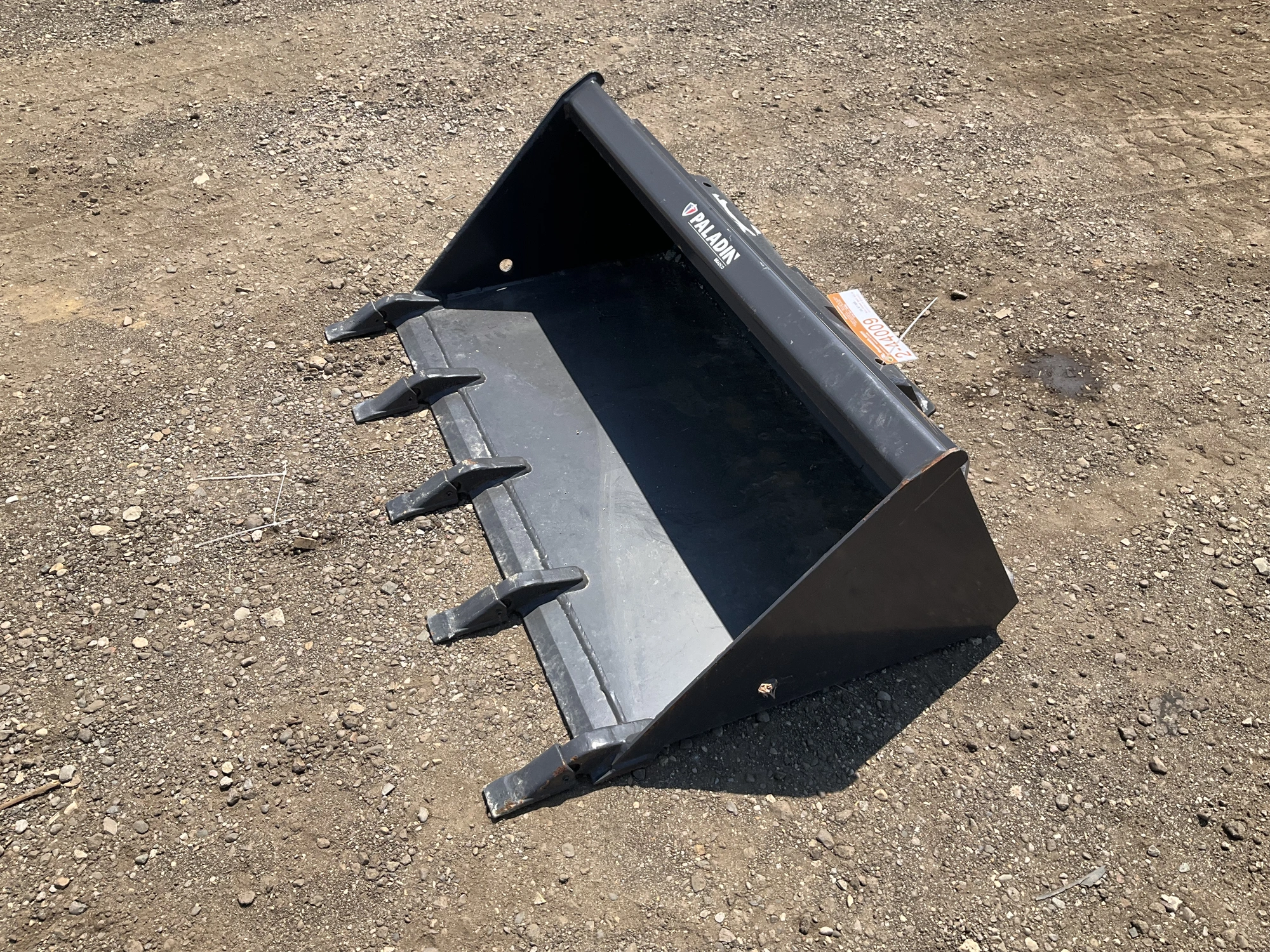 New old stock Paladin 42” bucket with teeth for a mini skid steer, welded on cutting edge, mini skid...