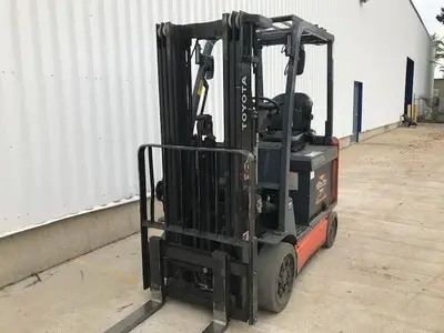 Used 2017 TOYOTA 8FBCHU25 Misc Forklifts Illinois US | Somerset Equipment Sales #1543047