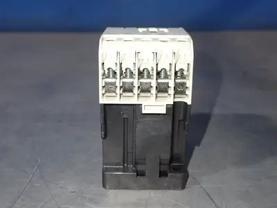 New | in-Stock MITSUBISHI ST12 BC PLC Contactors | HGR 24 #752711
