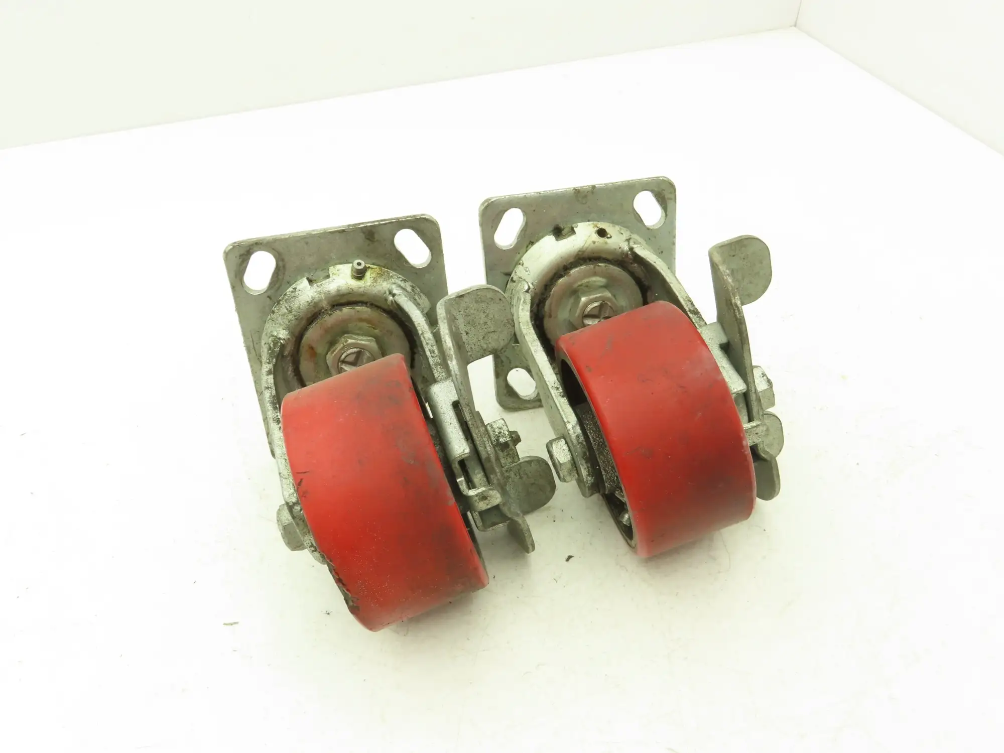 4" Caster Wheel Poly/Cast Locking Swivel Base 2" Wide 5-1/2" Height Lot of 2