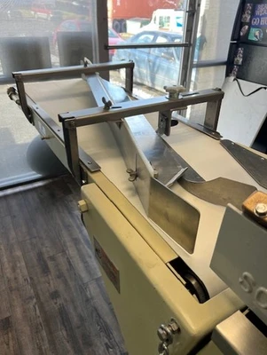 Used AM MFG. S-400 Dough Dividers California US | BakeryEquipment.com #1554931