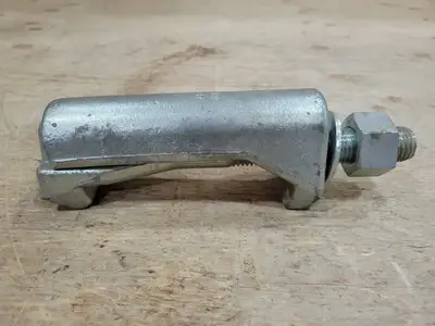 Segmented Screw Clamp